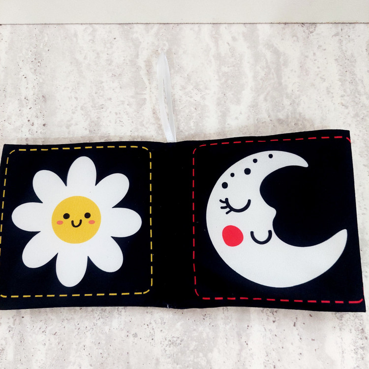 کتاب پارچه ای سیاه و سفید"حلزون چشماتو وا کن"